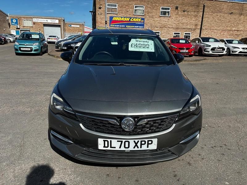 Used Vauxhall Astra SRi 122 HP (89 kW) 2021 Grey Estate