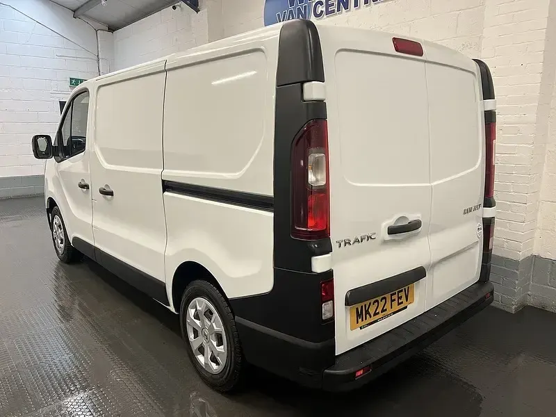 Used Renault Trafic Business 130 HP (95 kW) 2022 White MPV