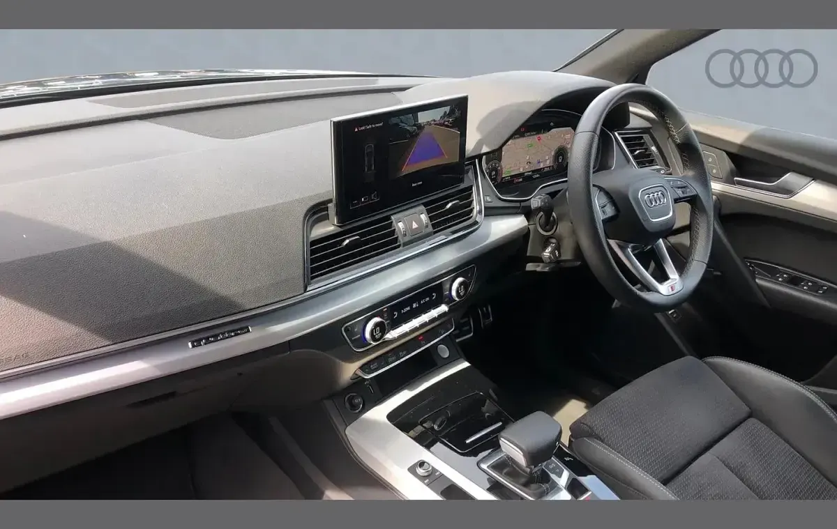Used Audi Q5 S-Line 261 HP (191 kW) 2023 Grey SUV