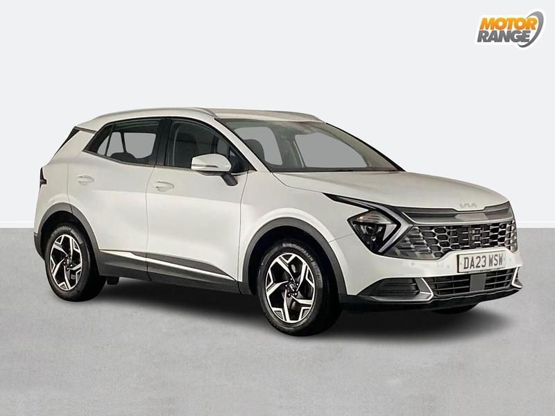 White Used 2023 Kia Sportage SUV | £18,495 (Good price) - Image 1/4