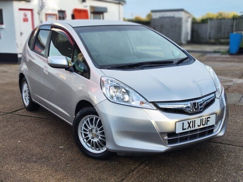 Silver Used 2011 Honda Jazz Hybrid Hatchback | £4,995 (Fair price) - Image 1/4