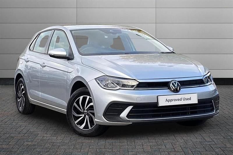 Reflex silver Used 2024 VW Polo Life Hatchback | £18,195 (Good price) - Image 1/3