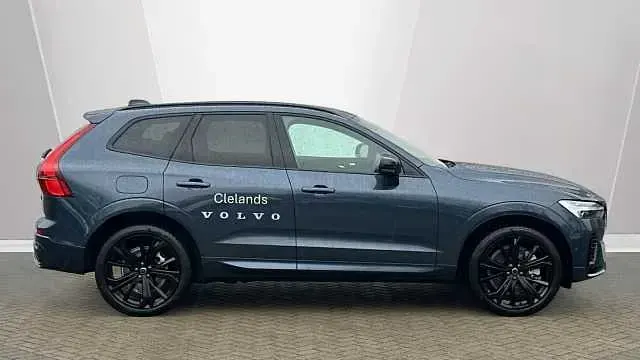 Nouă Volvo XC60 Plus 345 CP (253 kW) 2026 Albastru SUV