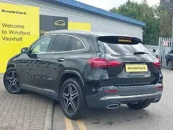 Used Mercedes GLA200 Executive 163 HP (119 kW) 2024 Black SUV