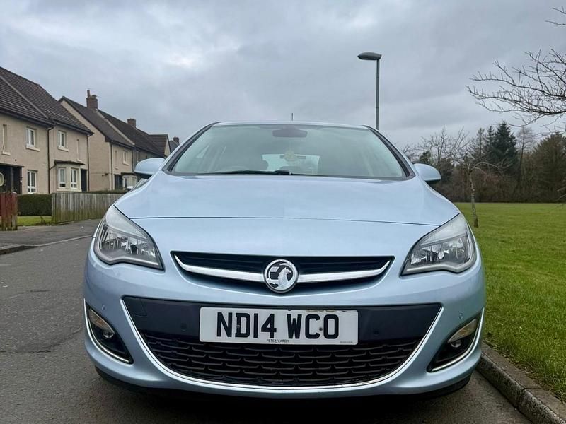 Used Vauxhall Astra Elite 2014 Silver Hatchback
