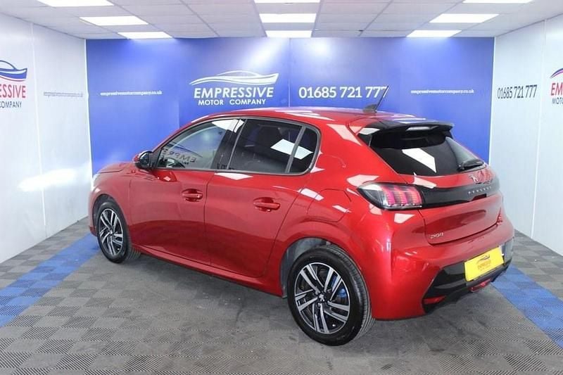 Used Peugeot 208 Allure 100 HP (73 kW) 2021 Red Hatchback