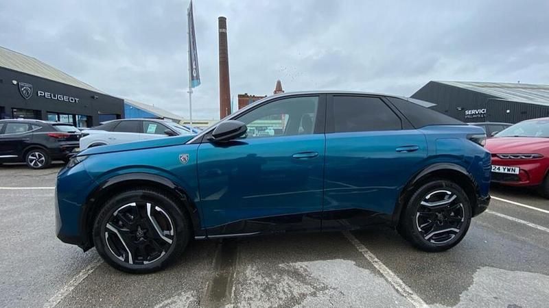 Used Peugeot e-3008 GT 152 kW (207 HP) 2025 Blue SUV