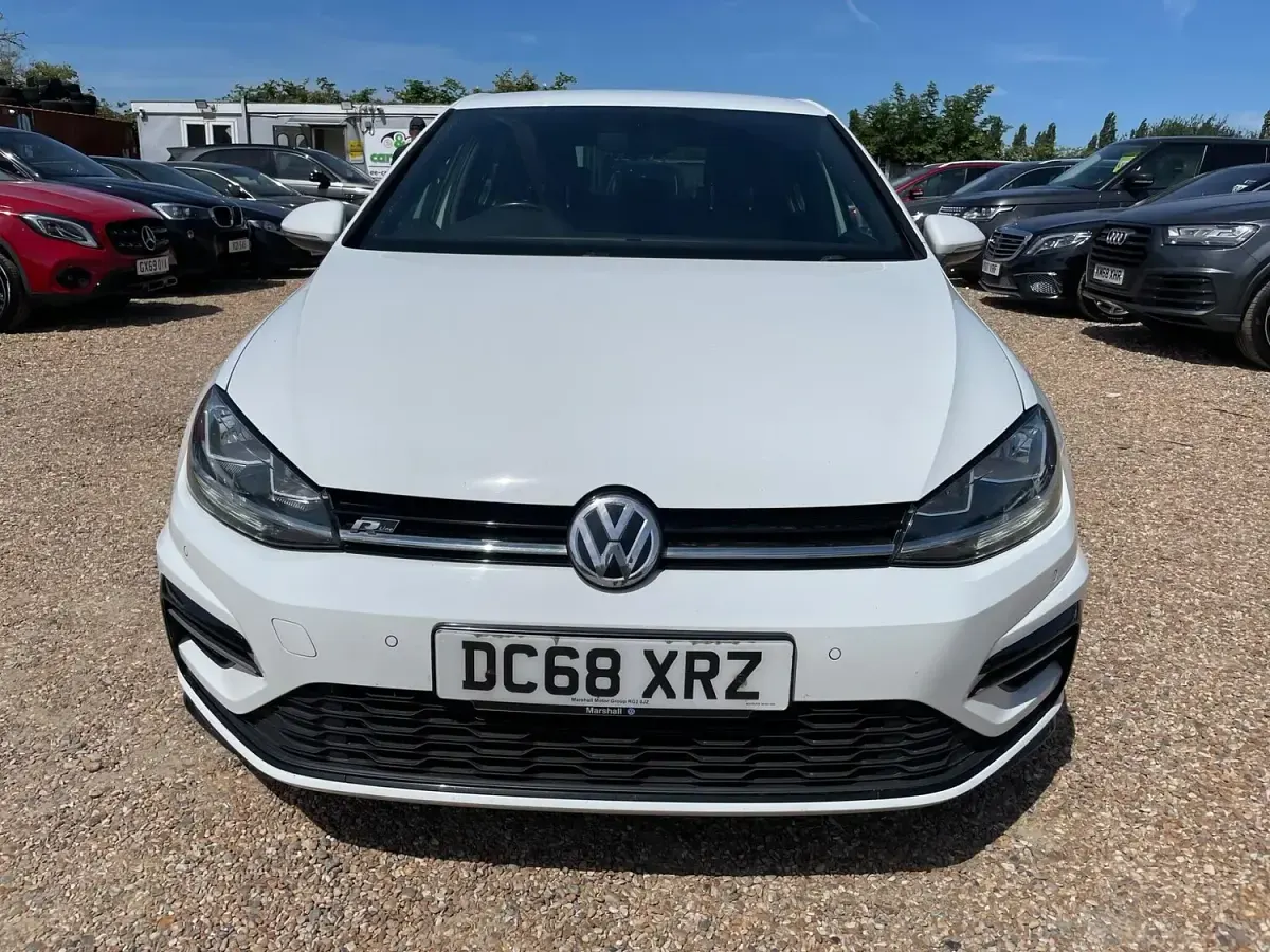Used VW Golf VII R-line 150 HP (110 kW) 2019 White Hatchback