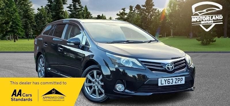 Black Used 2014 Toyota Avensis | £7,750 (Fair price) - Image 1/4