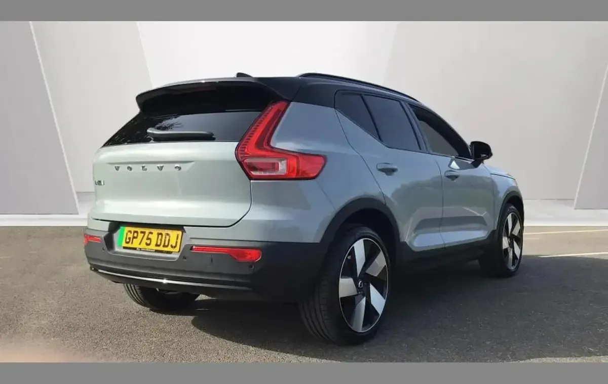 Used Volvo EX40 Plus 185 kW (252 HP) 2026 Grey SUV