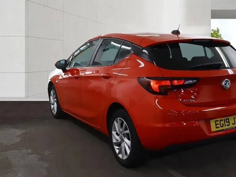 Used Vauxhall Astra S 150 HP (110 kW) 2019 Red Hatchback