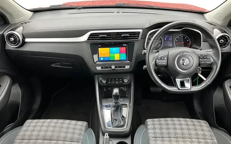 Used MG ZS Excite 111 HP (81 kW) 2020 Red SUV
