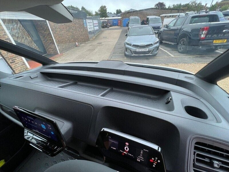 Image 2/4