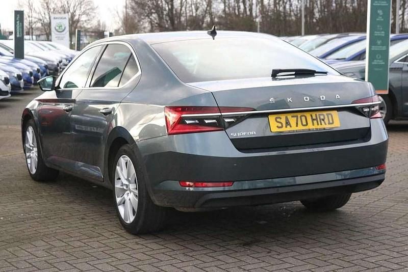 Used Skoda Superb SE L 150 HP (110 kW) 2020 Quartz grey metallic Hatchback