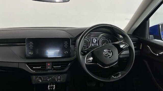 Image 2/4