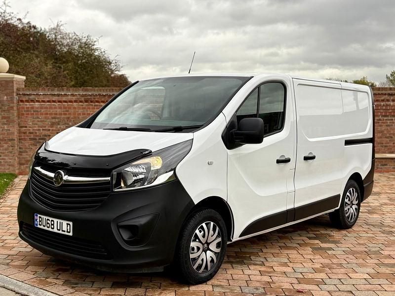 Used Vauxhall Vivaro 2019 White MPV