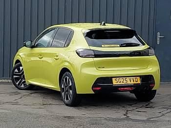 Used Peugeot 208 Allure 101 HP (74 kW) 2025 Yellow Hatchback
