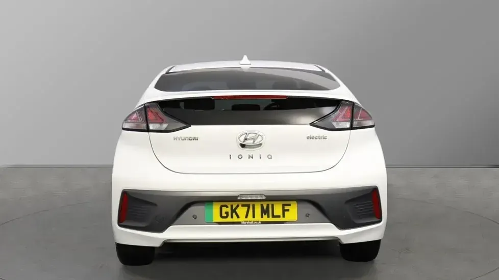 Used Hyundai Ioniq Premium SE 100 kW (136 HP) 2021 Polar white Hatchback