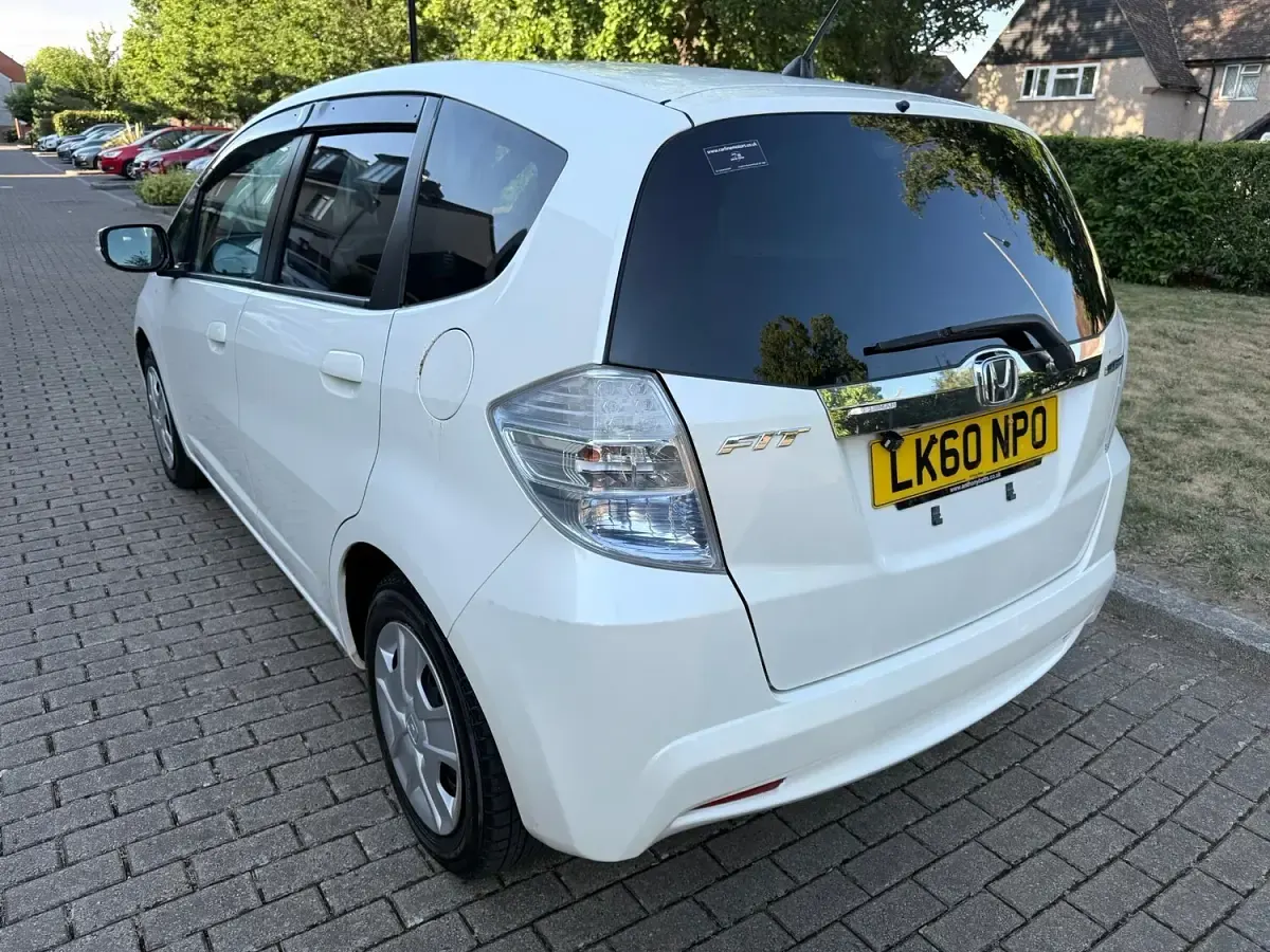 Used Honda Jazz 2011 White Hatchback