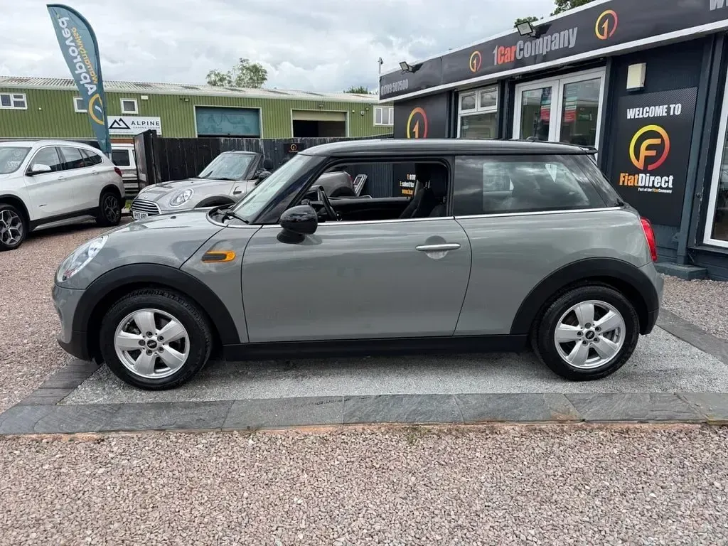 Used Mini Cooper Hatch 136 HP (100 kW) 2017 Grey Hatchback