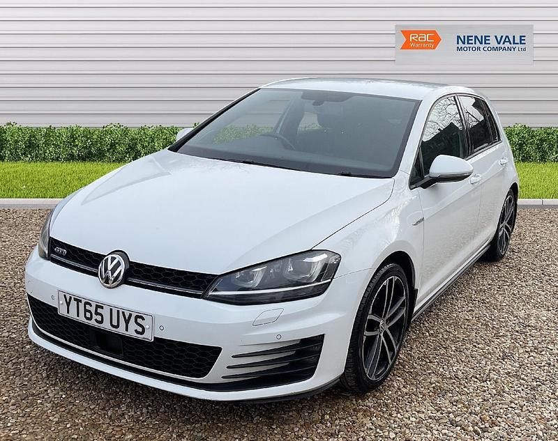 Używany VW Golf VII GTD 150 KM (110 kW) 2015 Biały Hatchback