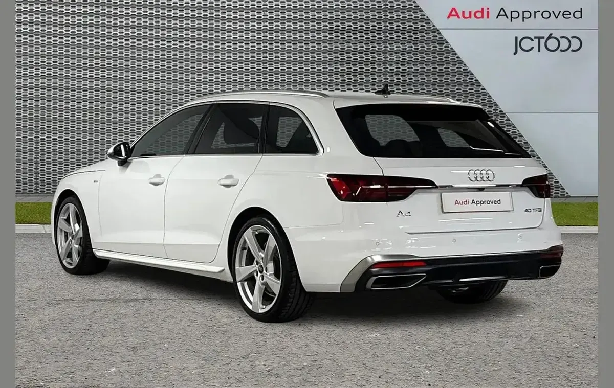 Used Audi A4 S-Line 200 HP (147 kW) 2024 White Estate