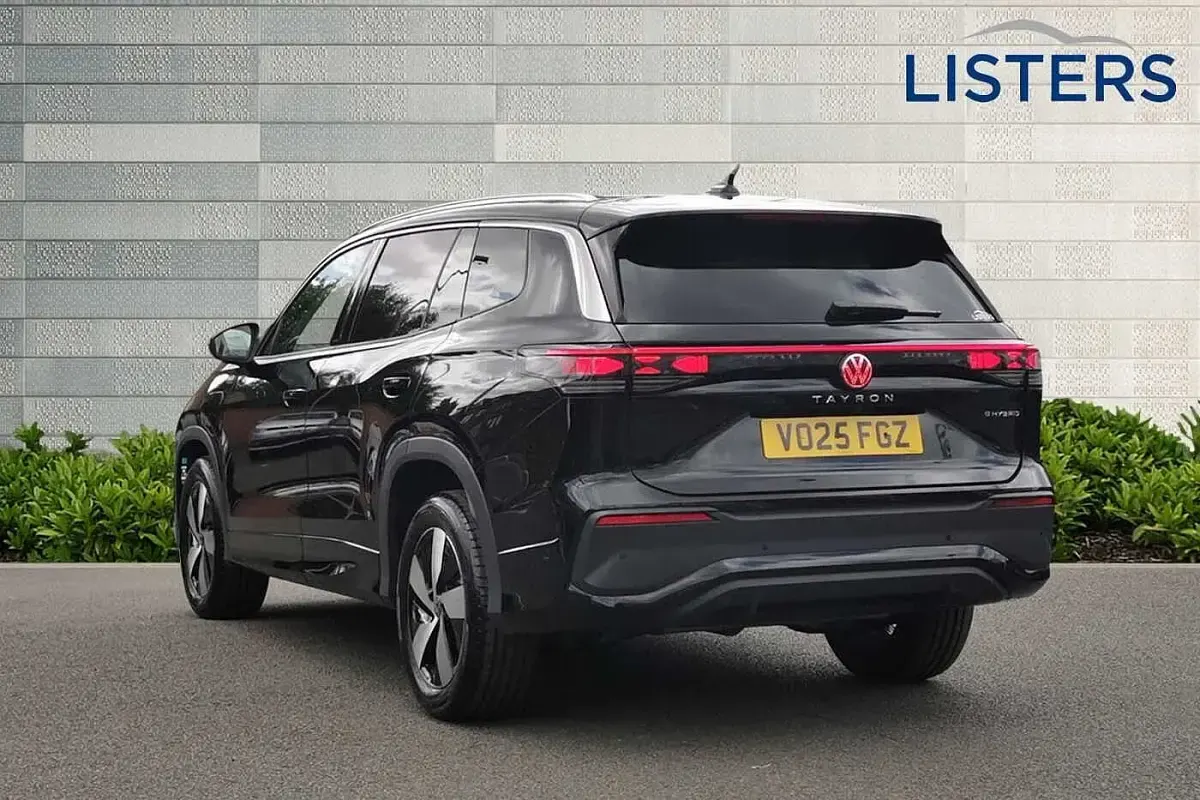 Begagnad VW Tayron Edition 204 HK (150 kW) 2025 Svart SUV