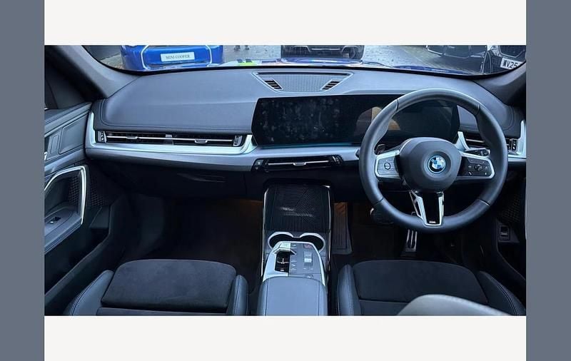 New BMW iX1 M Sport 150 kW (204 HP) 2025 Blue SUV