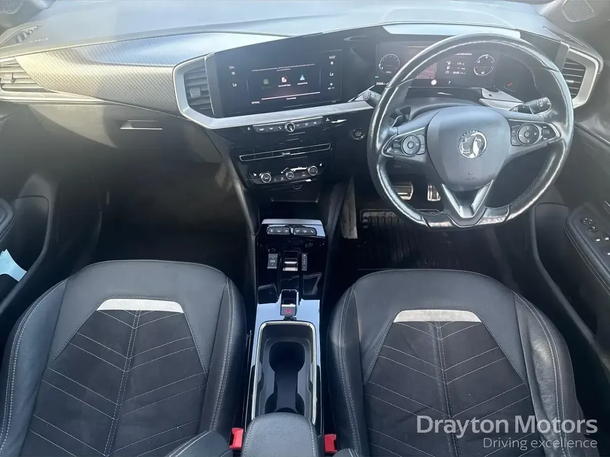 Second-hand Vauxhall Mokka Ultimate 130 CP (95 kW) 2023 Negru SUV