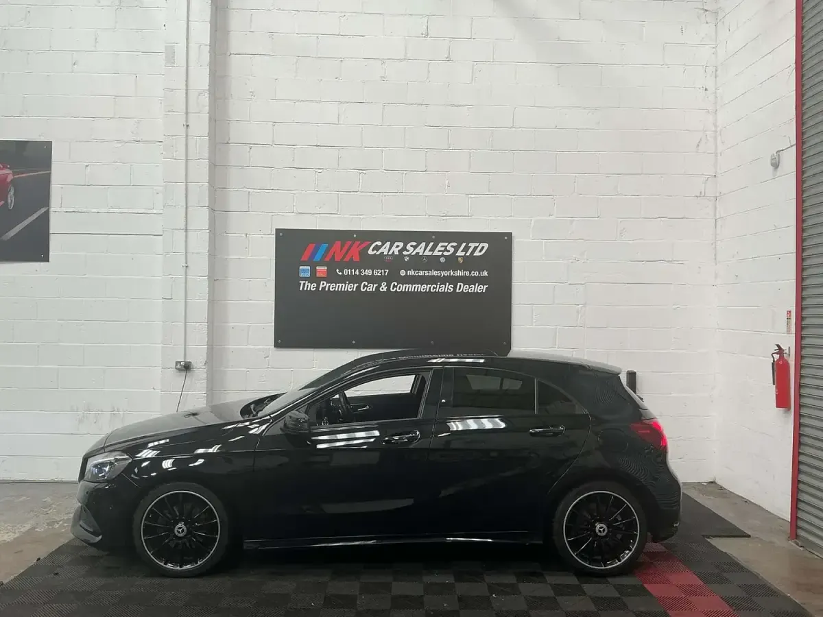 Used Mercedes A200 AMG Line Premium Plus 136 HP (100 kW) 2017 Black Hatchback