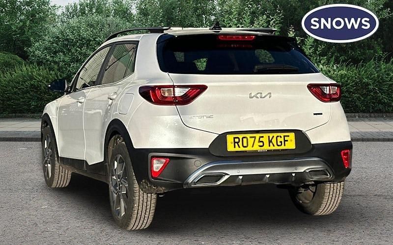 Used Kia Stonic GT-Line 99 HP (72 kW) 2025 White SUV