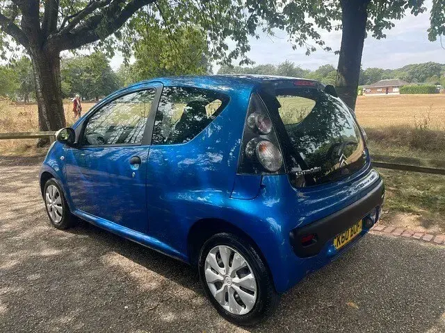 Used Citroën C1 68 HP (50 kW) 2010 Blue Hatchback