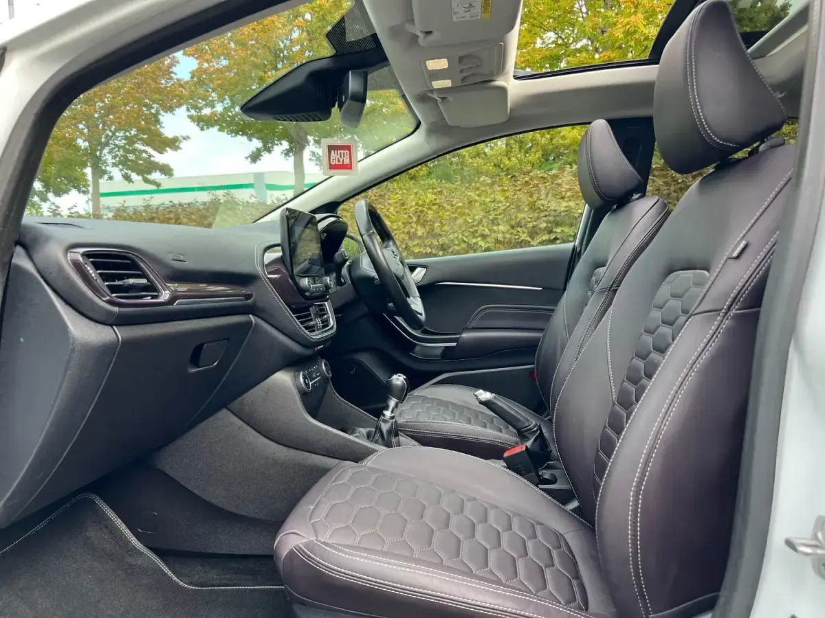 Used Ford Fiesta 2018 White Hatchback