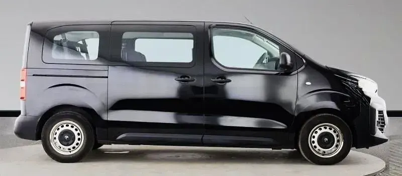Used Citroën Spacetourer 136 HP (100 kW) 2024 Black MPV