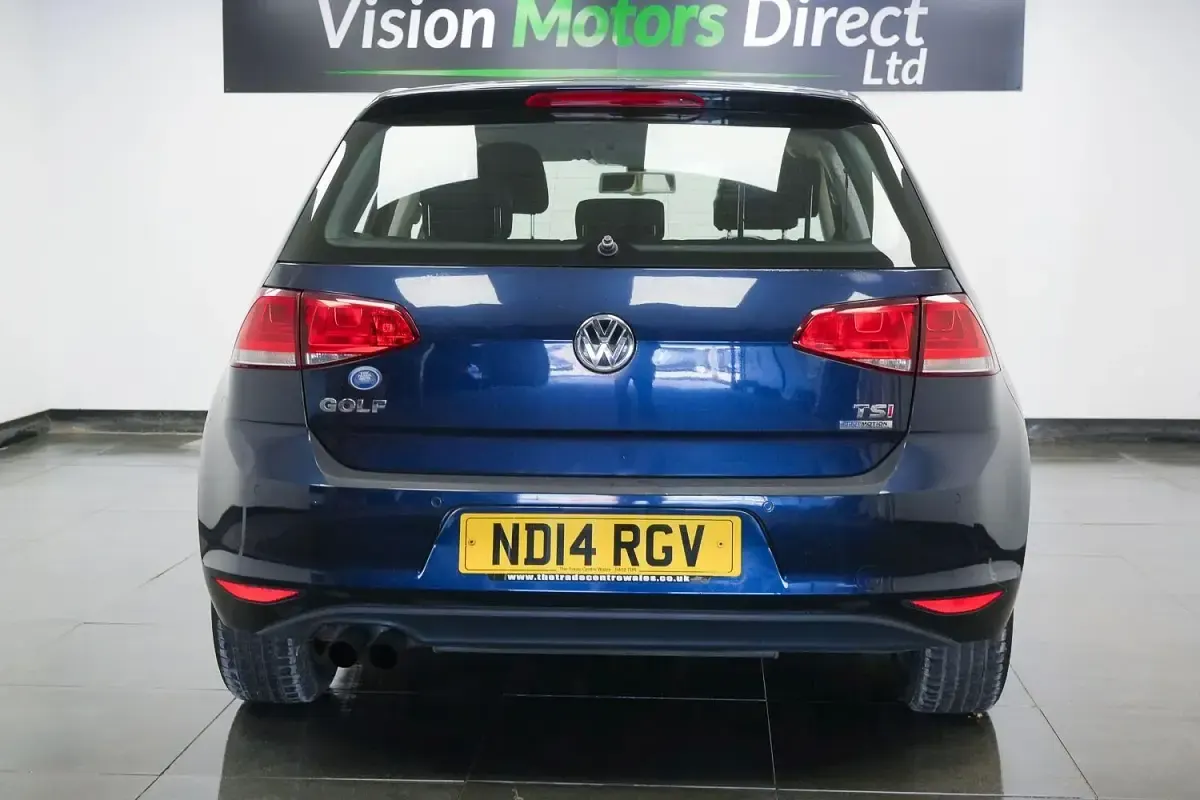 Begagnad VW Golf VII SE 122 HK (89 kW) 2014 Blå Halvkombi
