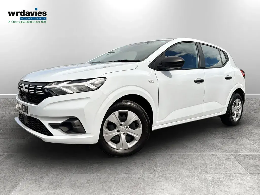 Used Dacia Sandero Essentiel 2023 White Hatchback