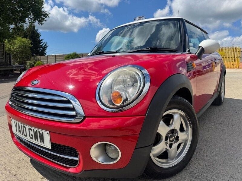 Red Used 2010 Mini Cooper D Hatch Hatchback | £1,495 (Super price) - Image 1/4