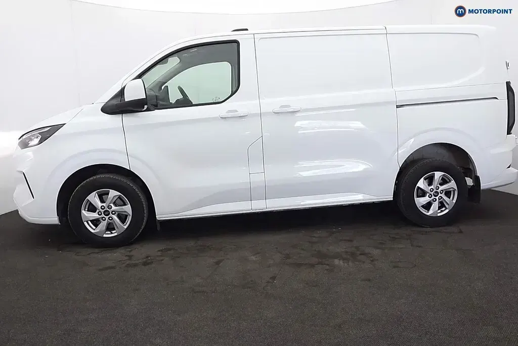 Used Ford Transit Custom Limited 136 HP (100 kW) 2024 White Van