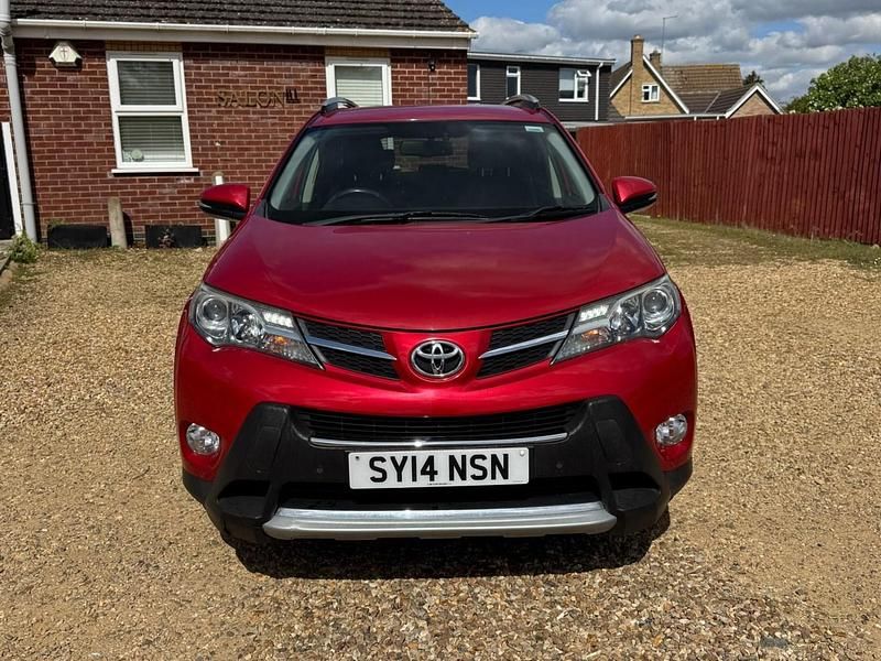 Used Toyota RAV4 150 HP (110 kW) 2014 Red SUV