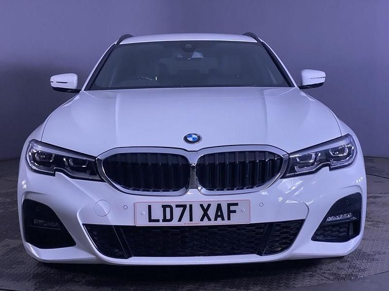 Used BMW 318 M Sport 150 HP (110 kW) 2021 White Estate