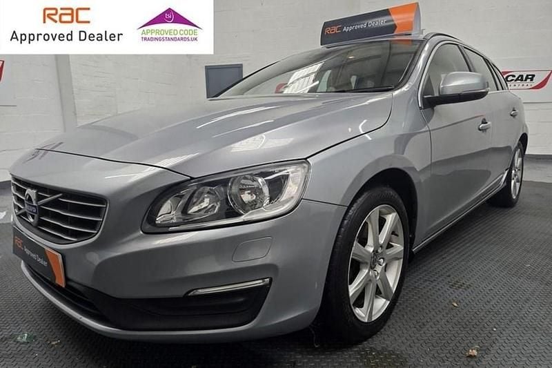 Used Volvo V60 SE 152 HP (111 kW) 2015 Silver Estate