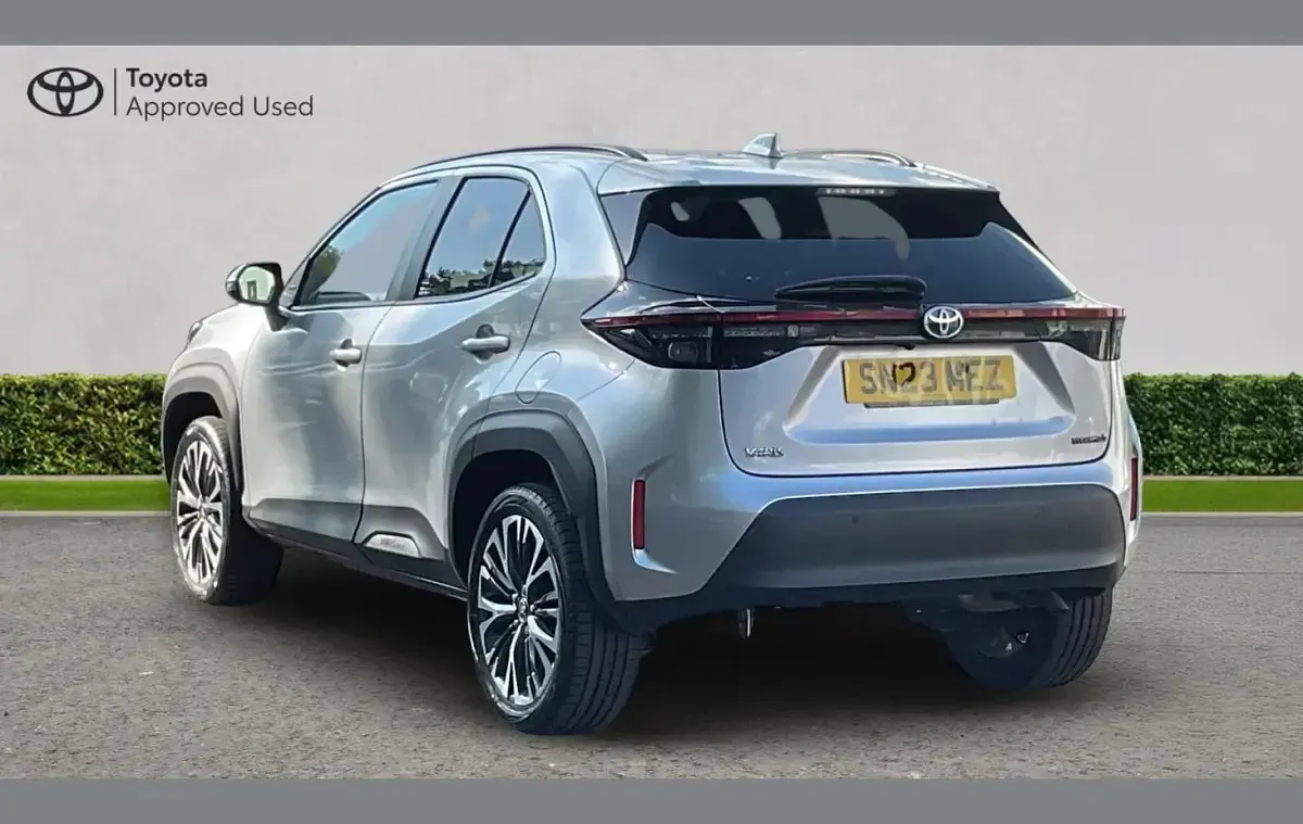 Used Toyota Yaris Cross 116 HP (85 kW) 2023 Silver SUV