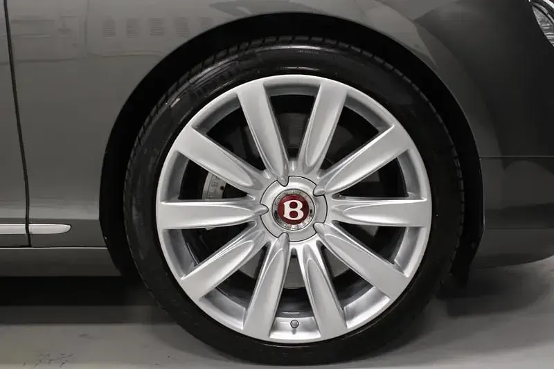 Używany Bentley Continental 507 KM (372 kW) 2013 Szary Kabriolet