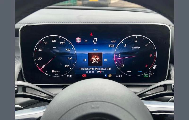 Used Mercedes GLC300 AMG Line Premium 265 HP (194 kW) 2024 Silver SUV