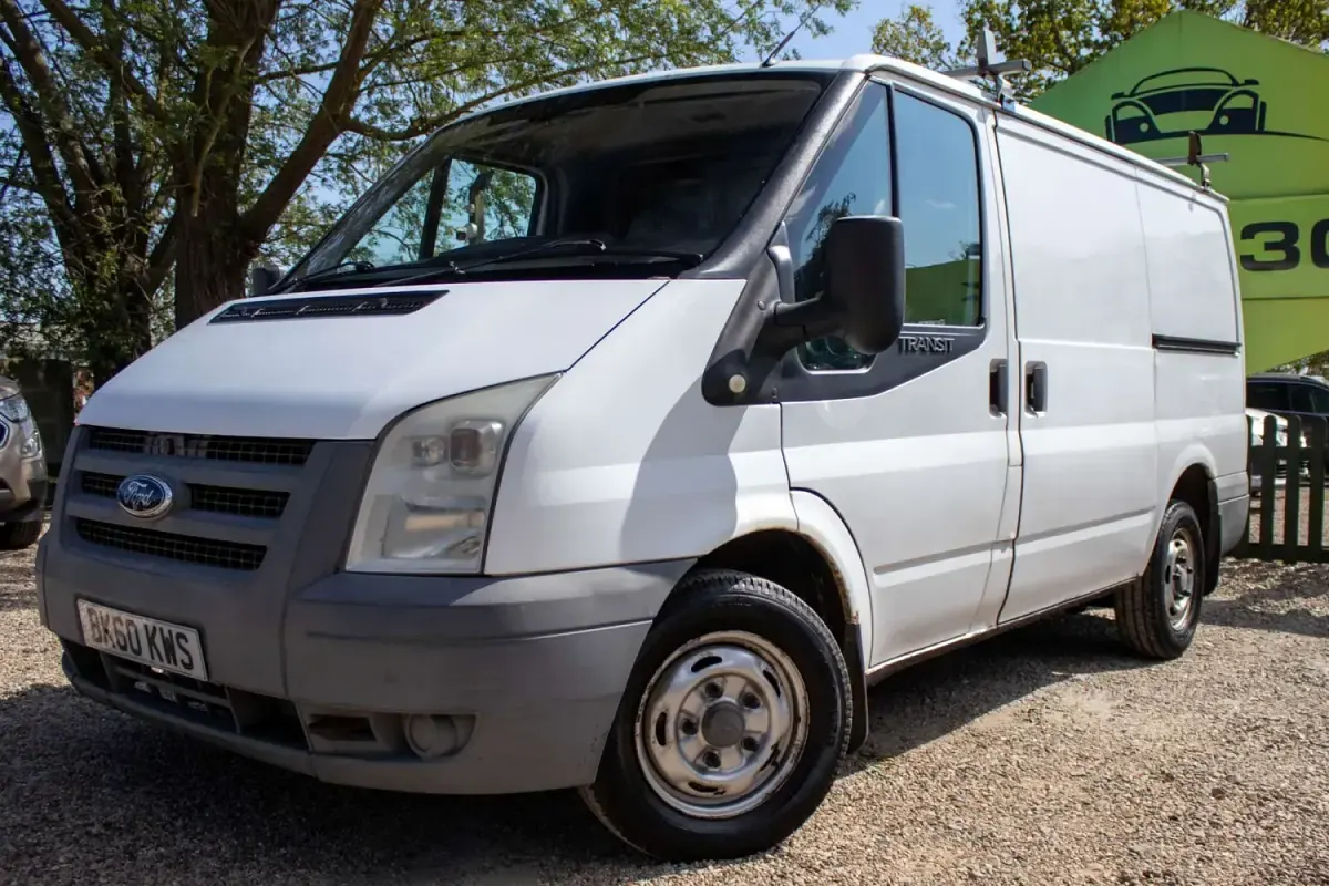 Usado Ford Transit 2010 Branco