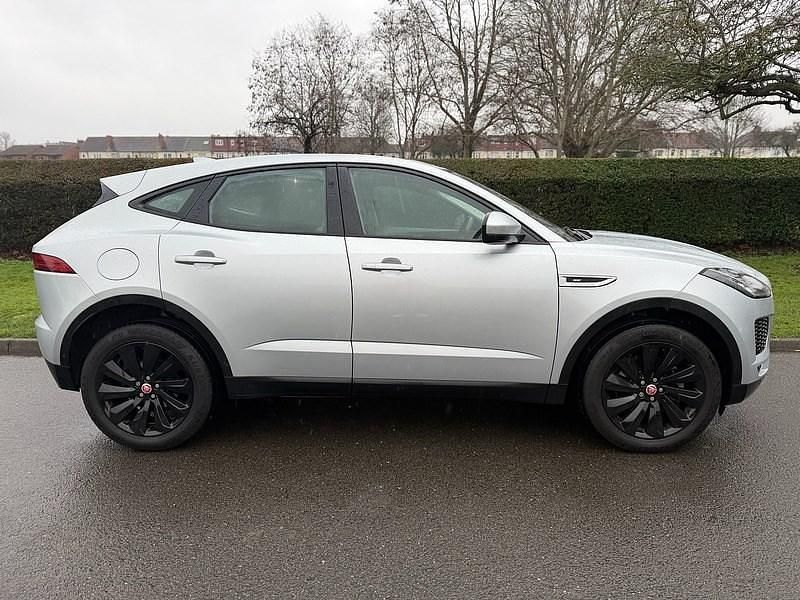 Used Jaguar E-Pace SE 180 HP (132 kW) 2018 Silver SUV