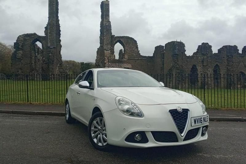 Used Alfa Romeo Giulietta Business 2016 White Hatchback