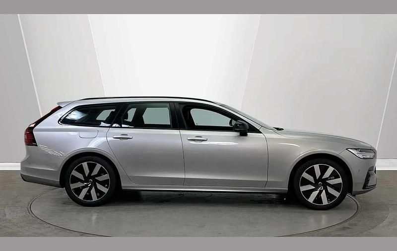 New Volvo V90 Plus 344 HP (253 kW) 2025 Silver Estate