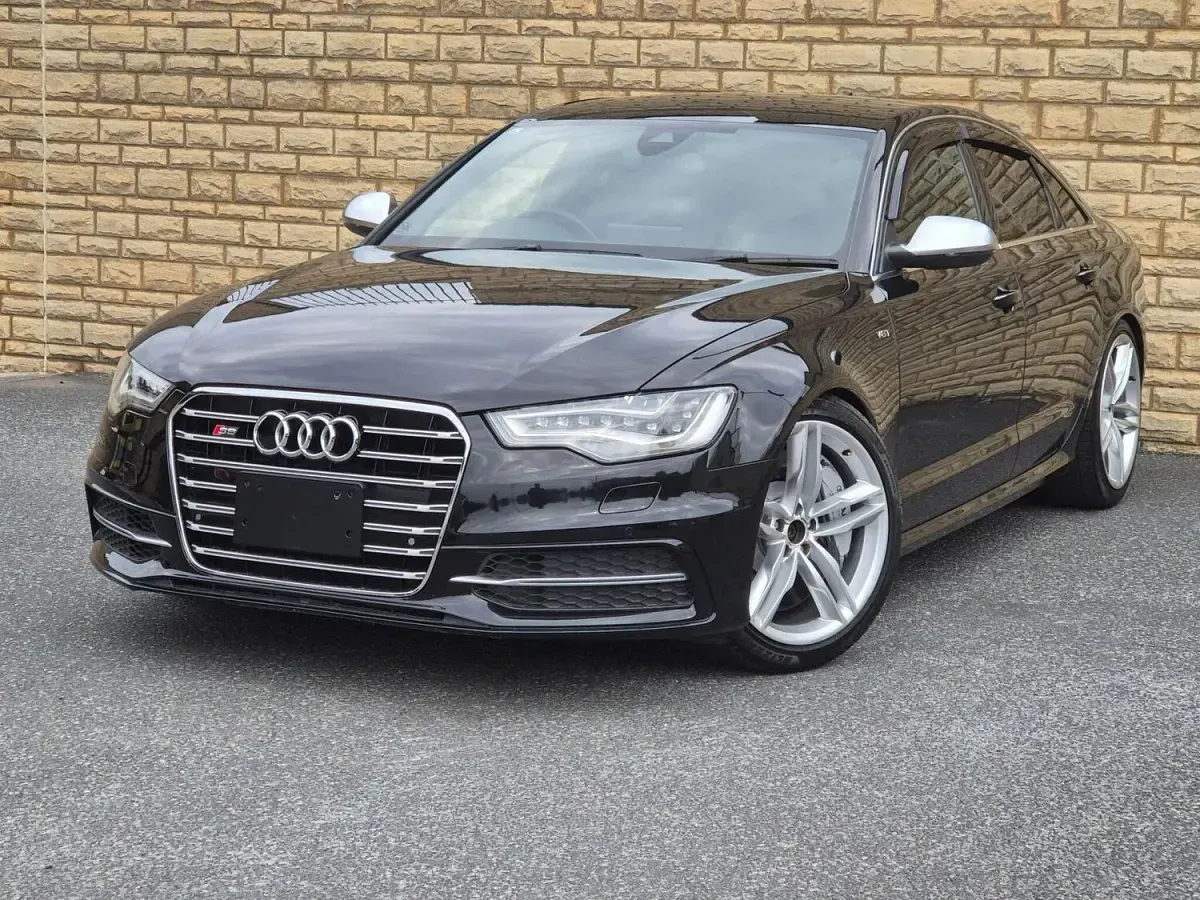 Used Audi S6 420 HP (308 kW) 2013 Black Sedan
