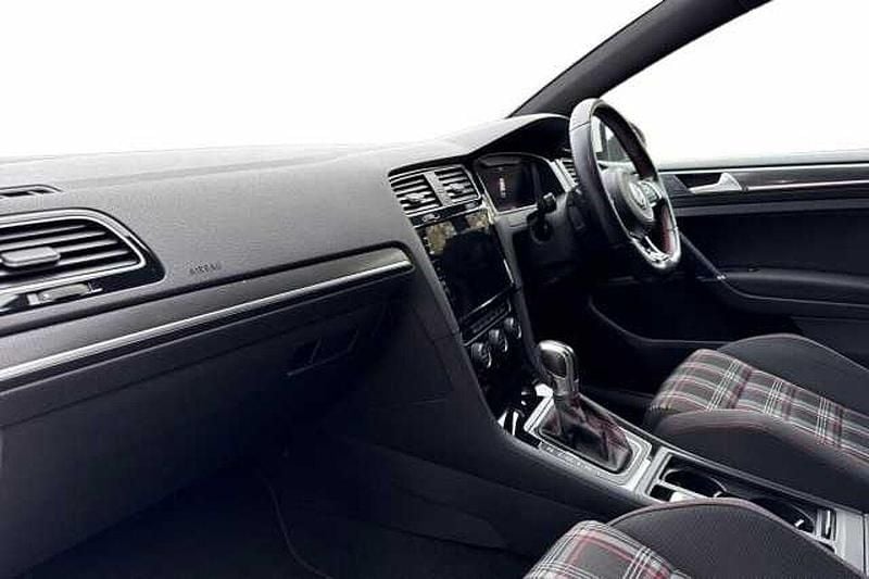 Used VW Golf VII GTI 245 HP (180 kW) 2019